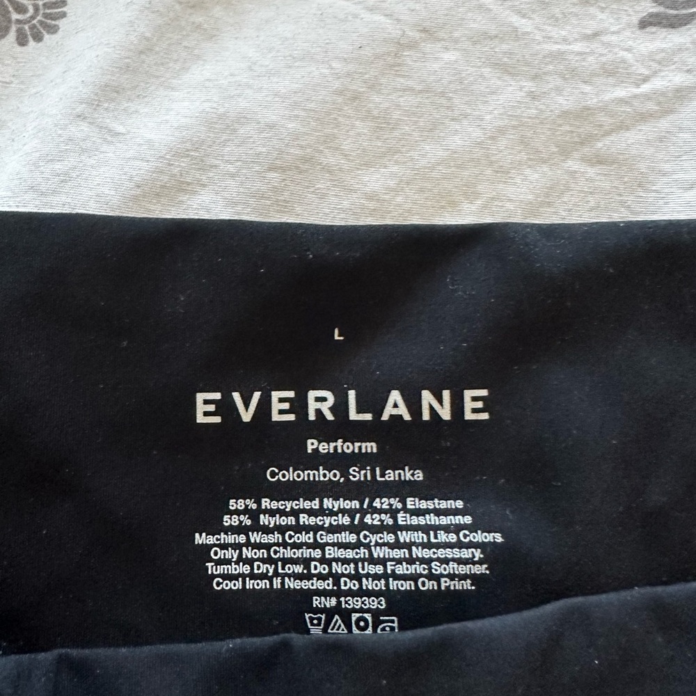 Everlane Black Perform Leggings
